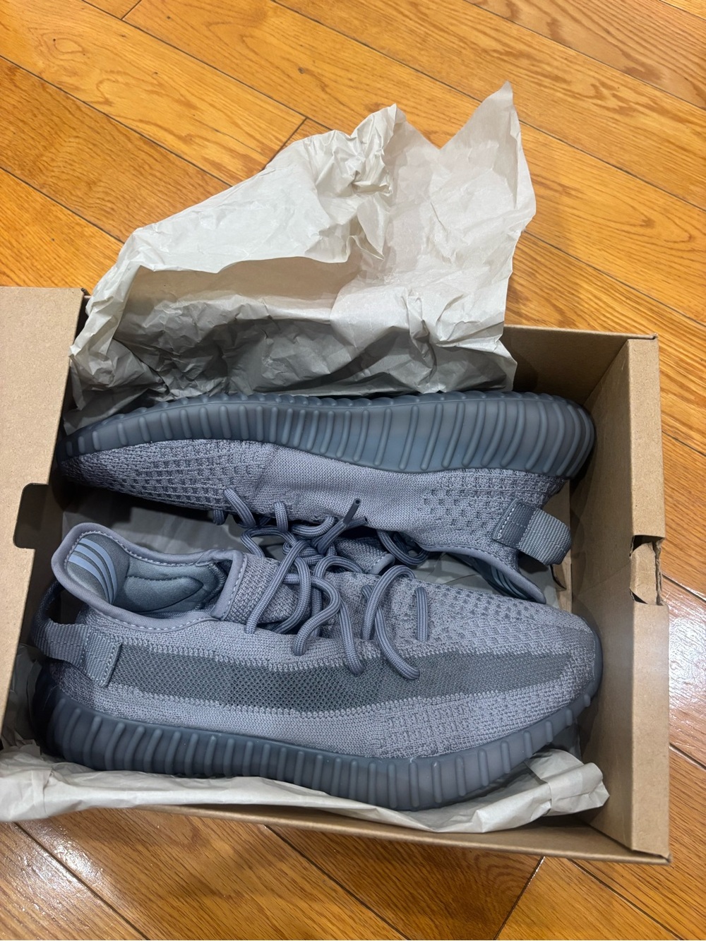 YEEZY BOOST 350 V2 'STEEL GREY' Size: 8 - Picture 7 of 14